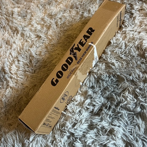NWT Goodyear 17” wide angle rear view mirror - Picture 6 of 6
